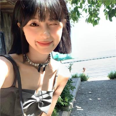 四月的女儿