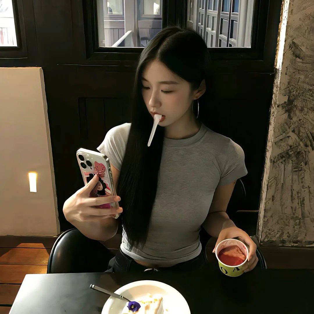 莫茜